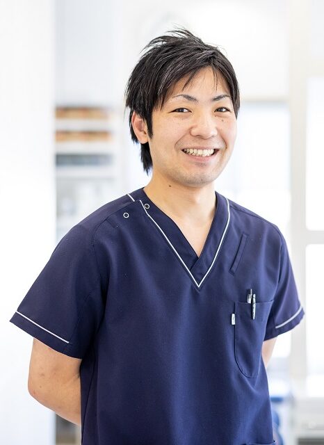 医師　逸見 晃司